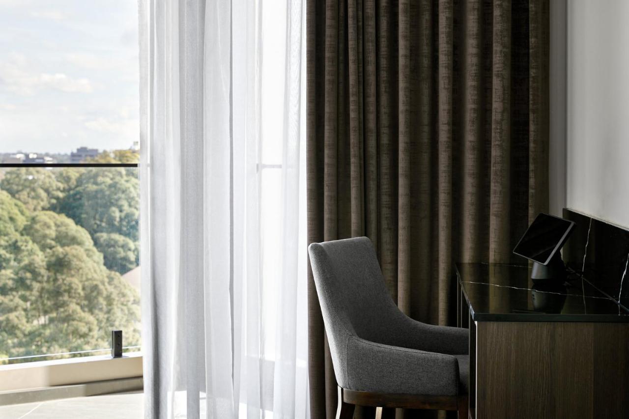 Hotel Crowne Plaza Sydney Burwood By Ihg Exterior foto